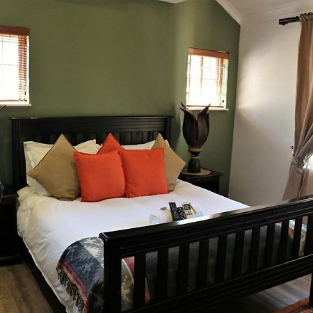 Moonriver Guesthouse Upington Bagian luar foto