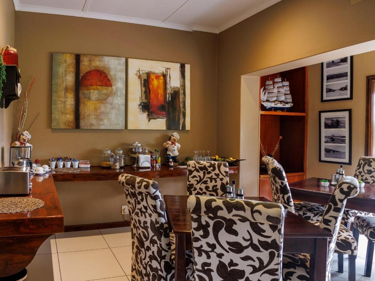Moonriver Guesthouse Upington Bagian luar foto