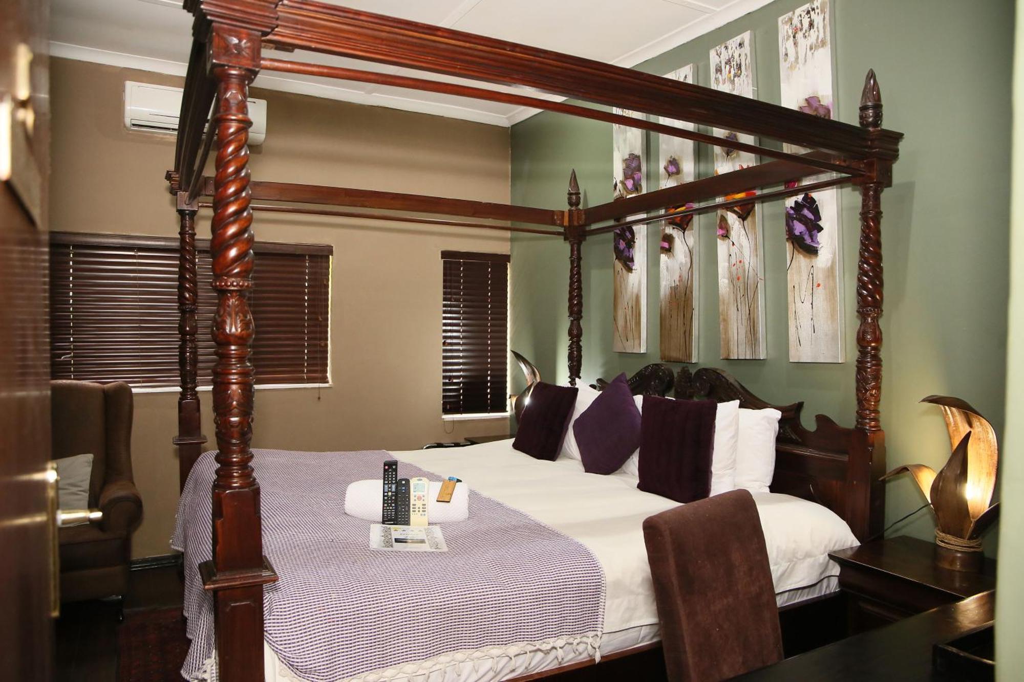 Moonriver Guesthouse Upington Bagian luar foto