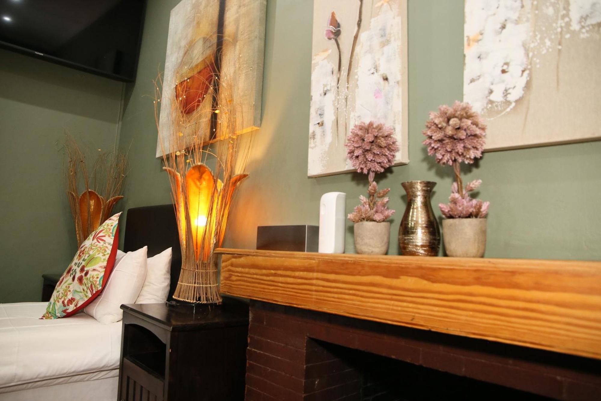 Moonriver Guesthouse Upington Bagian luar foto