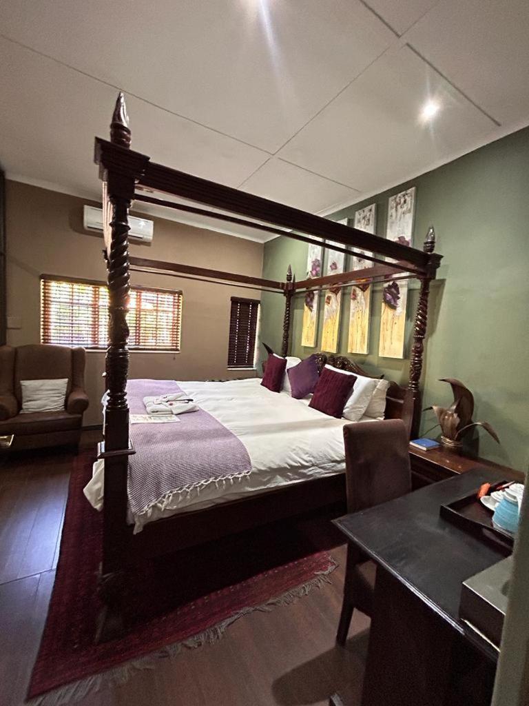 Moonriver Guesthouse Upington Bagian luar foto