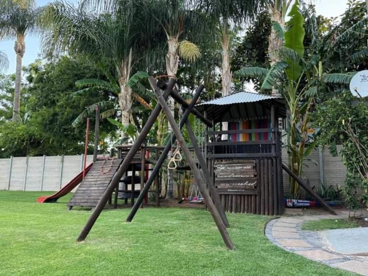 Moonriver Guesthouse Upington Bagian luar foto